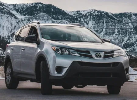 Toyota RAV4 (2023)